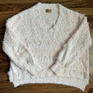 POL small pink popcorn eyelash V-neck oversized fringe chunky knit sweater